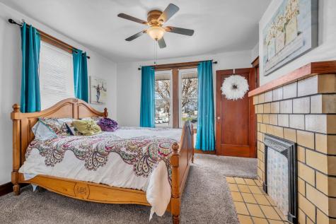 104 W Chestnut Street Dickson TN 37055