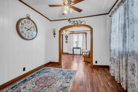 104 W Chestnut Street Dickson TN 37055