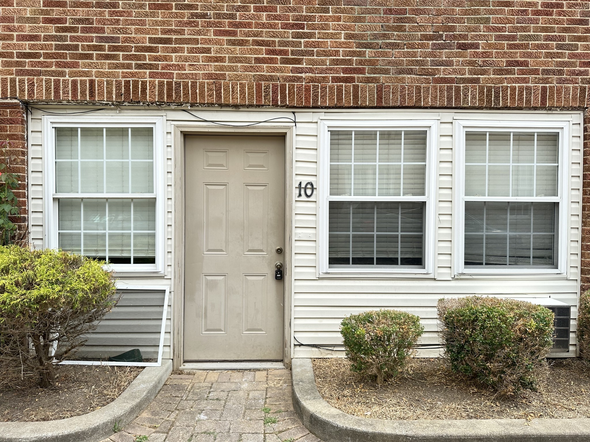 610 N 2nd Street Clarksville TN 37040