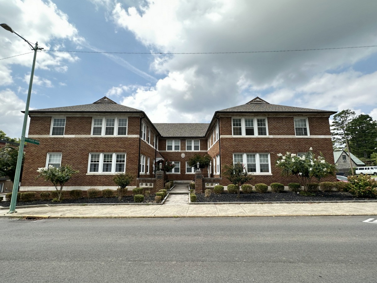 610 N 2nd Street Clarksville TN 37040