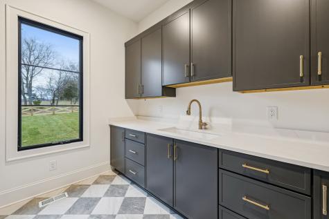 5156 Bond Mill Road Thompsons Station TN 37179