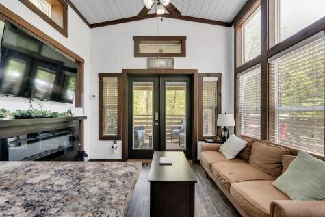 512 Deer Lick Trail Monteagle TN 37356