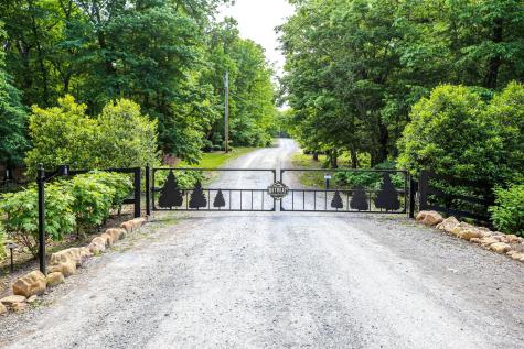 512 Deer Lick Trail Monteagle TN 37356