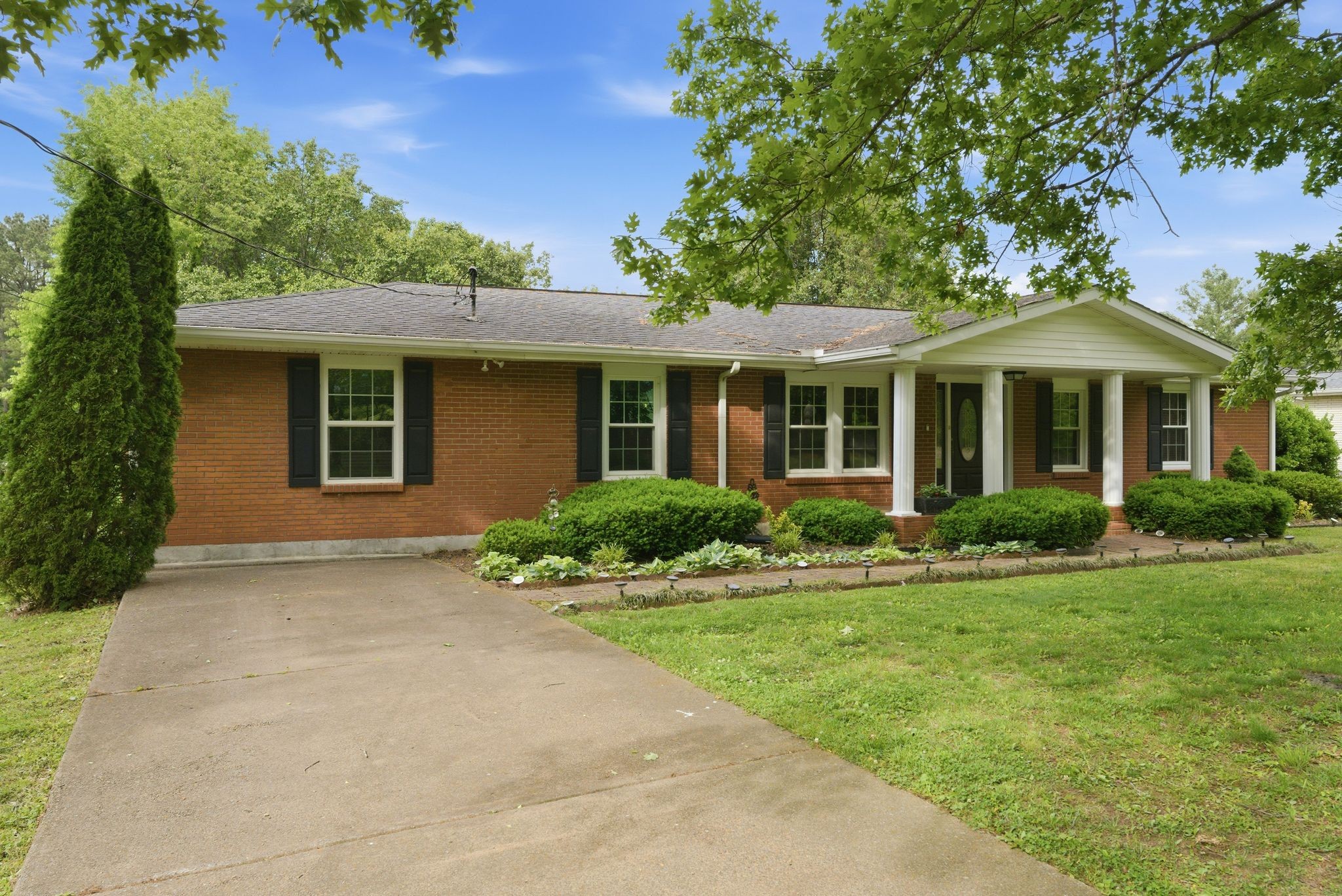 4449 Washington Road Greenbrier TN 37073