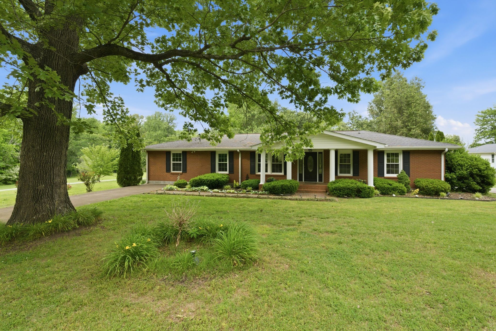 4449 Washington Road Greenbrier TN 37073