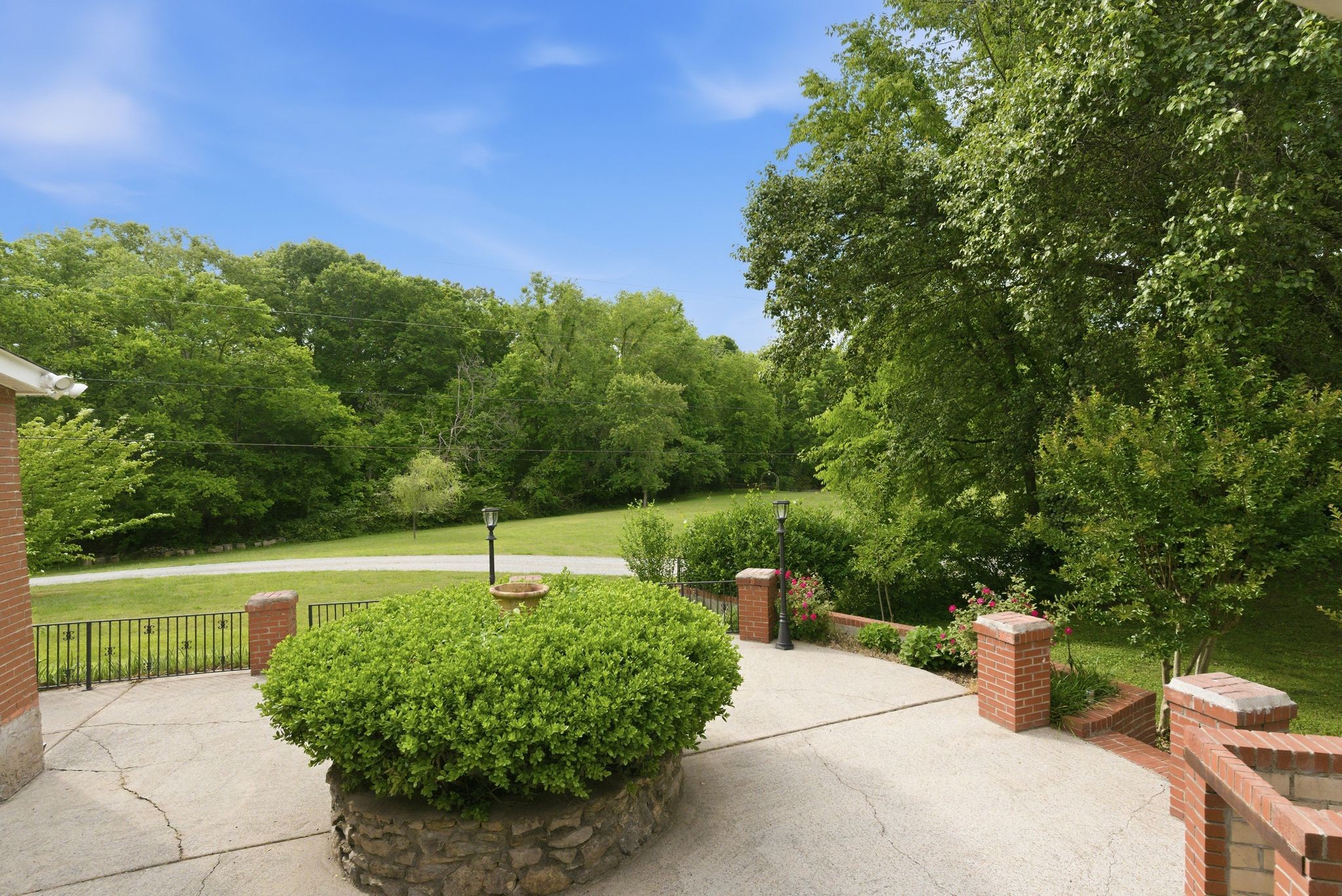 4449 Washington Road Greenbrier TN 37073