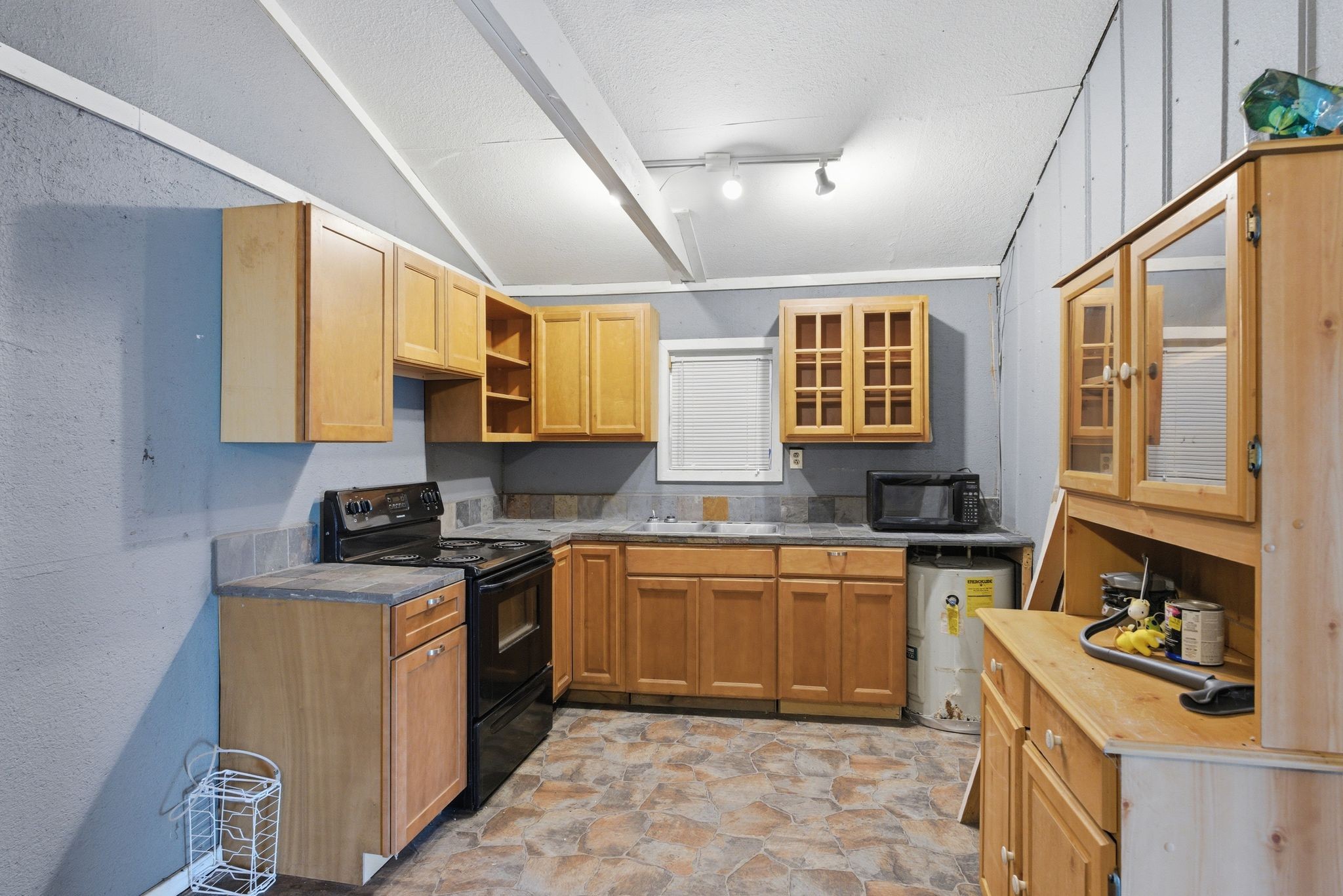 4449 Washington Road Greenbrier TN 37073