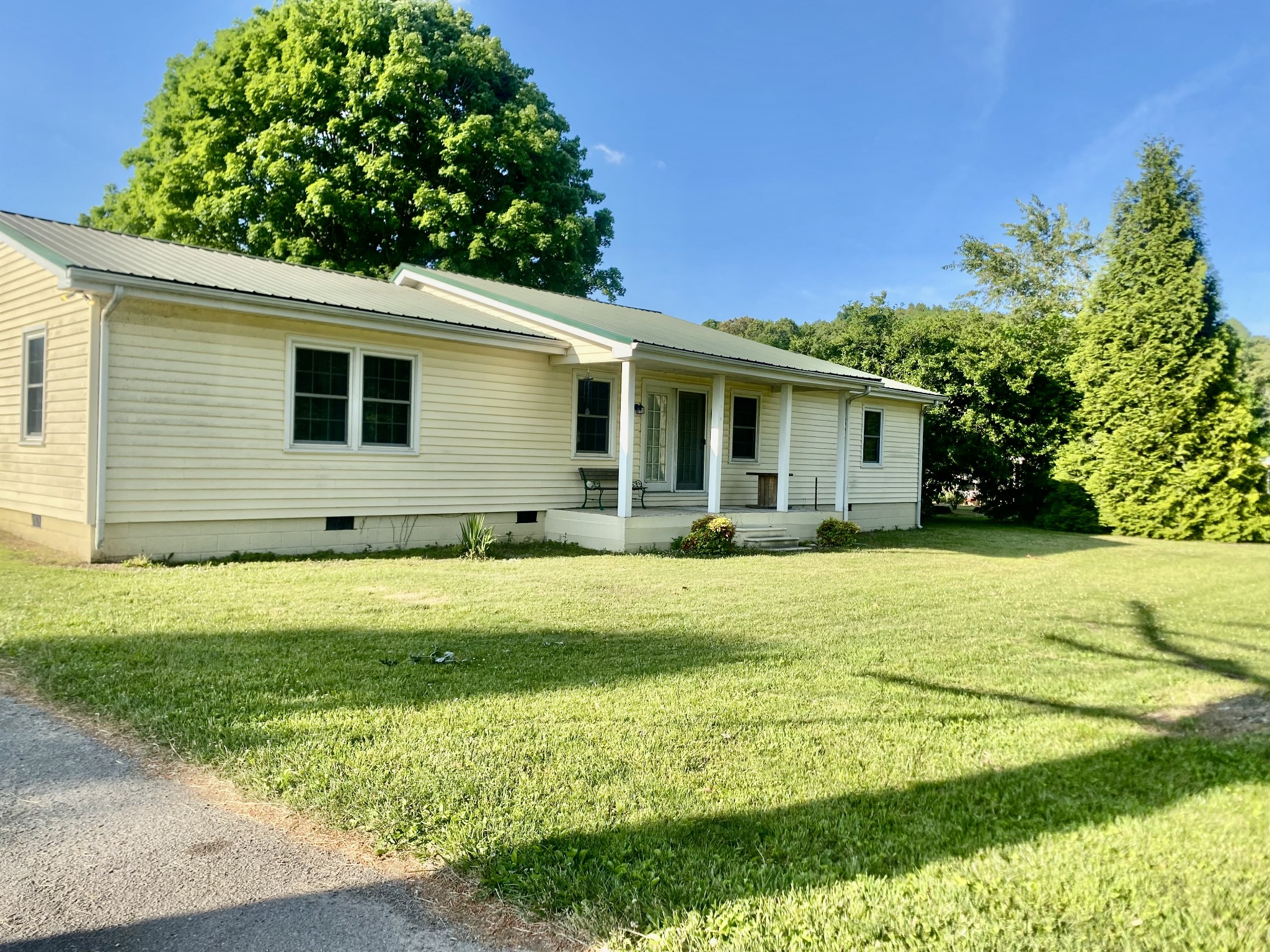 5060 Shelbyville Road Mcminnville TN 37110