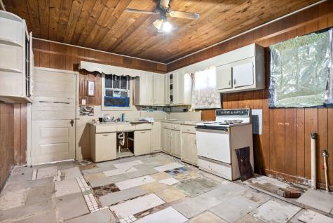 120 Stigall Street Camden TN 38320