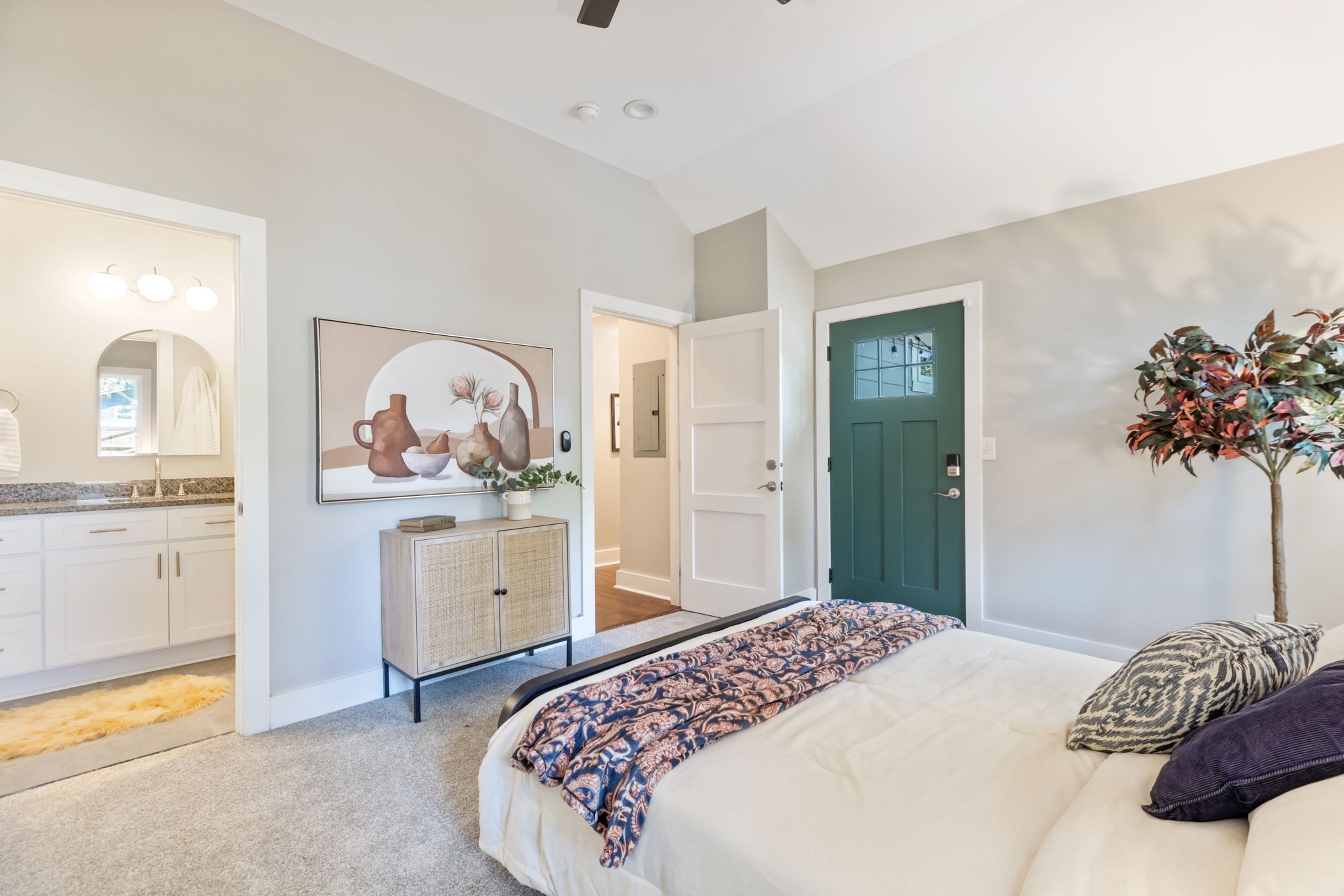 877 Carter Street Nashville TN 37206