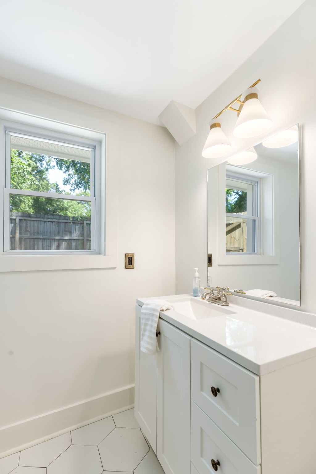 877 Carter Street Nashville TN 37206