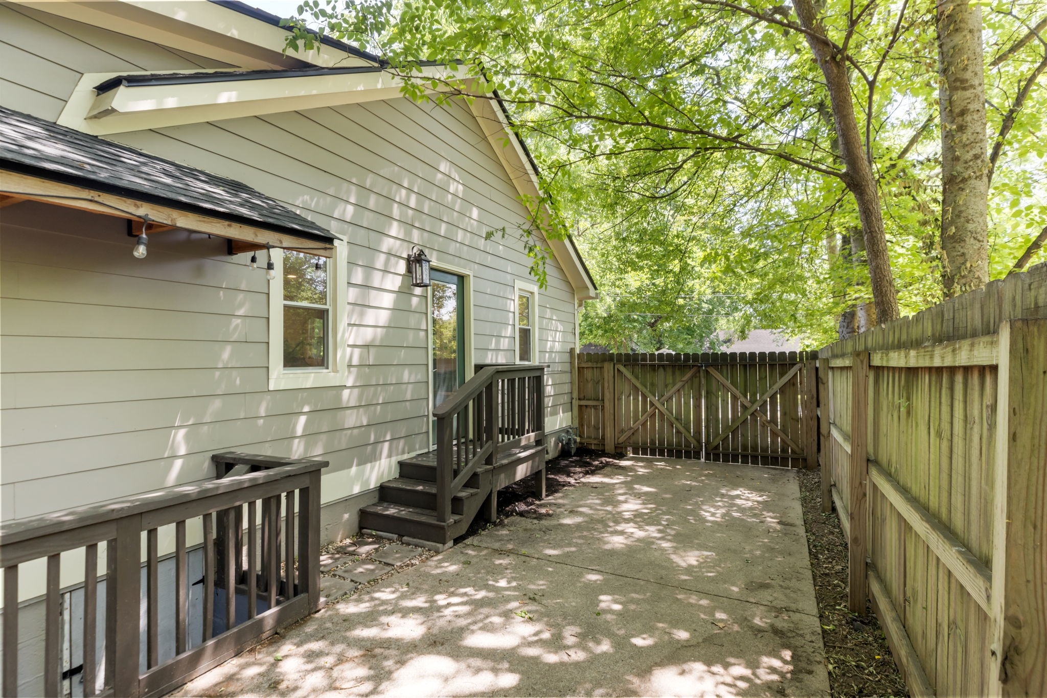 877 Carter Street Nashville TN 37206