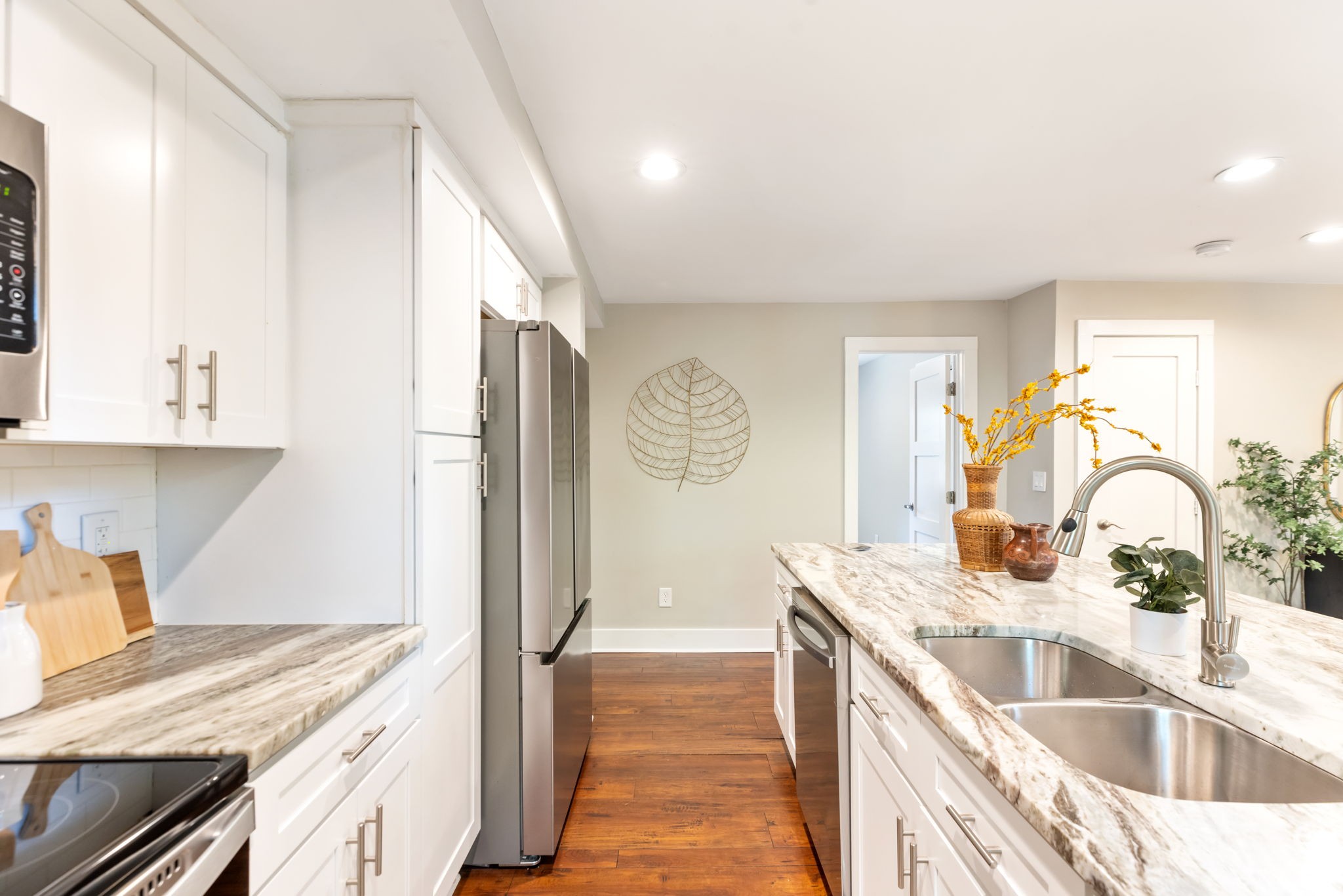 877 Carter Street Nashville TN 37206