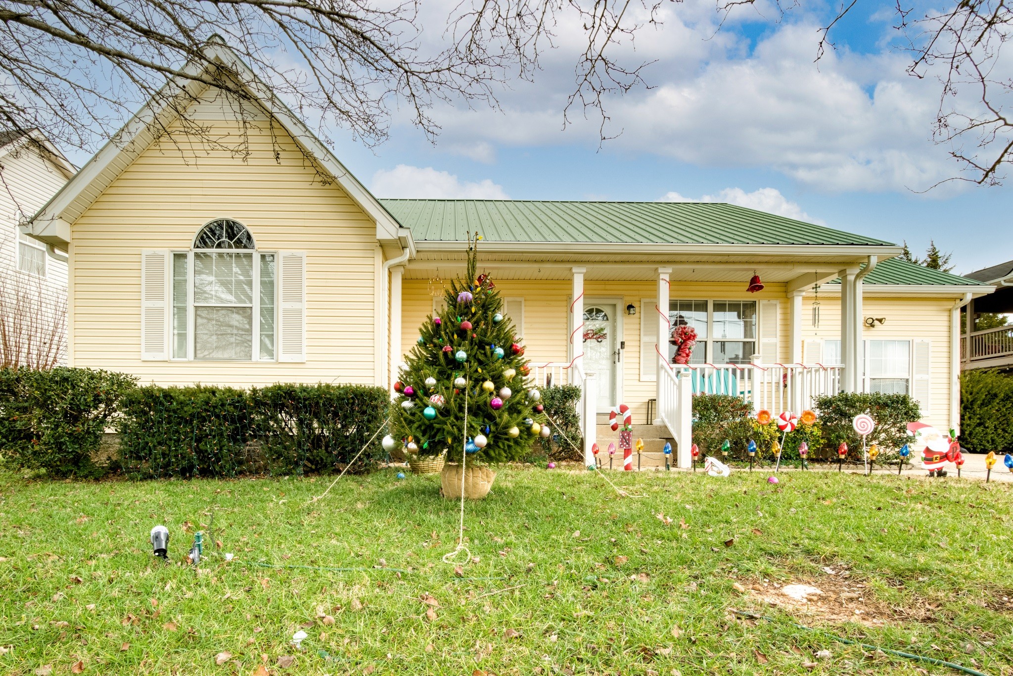 251 Heritage Cir, E La Vergne TN 37086