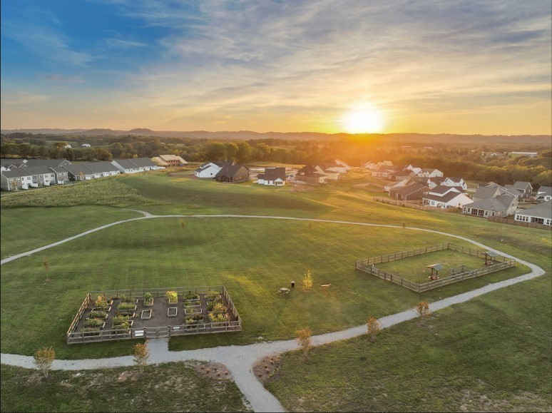 202 Phillips Bend Spring Hill TN 37174