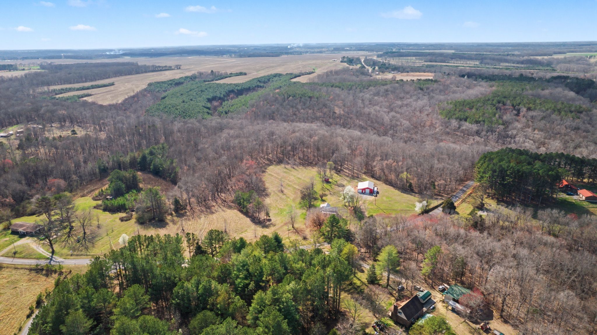 77 Warren Hollow Road Five Points TN 38457