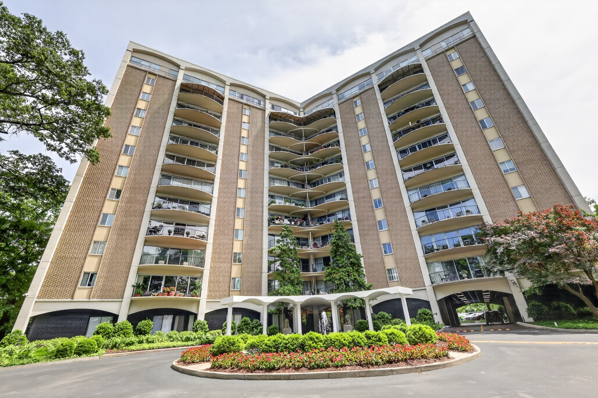 4215 Harding Pike Nashville TN 37205