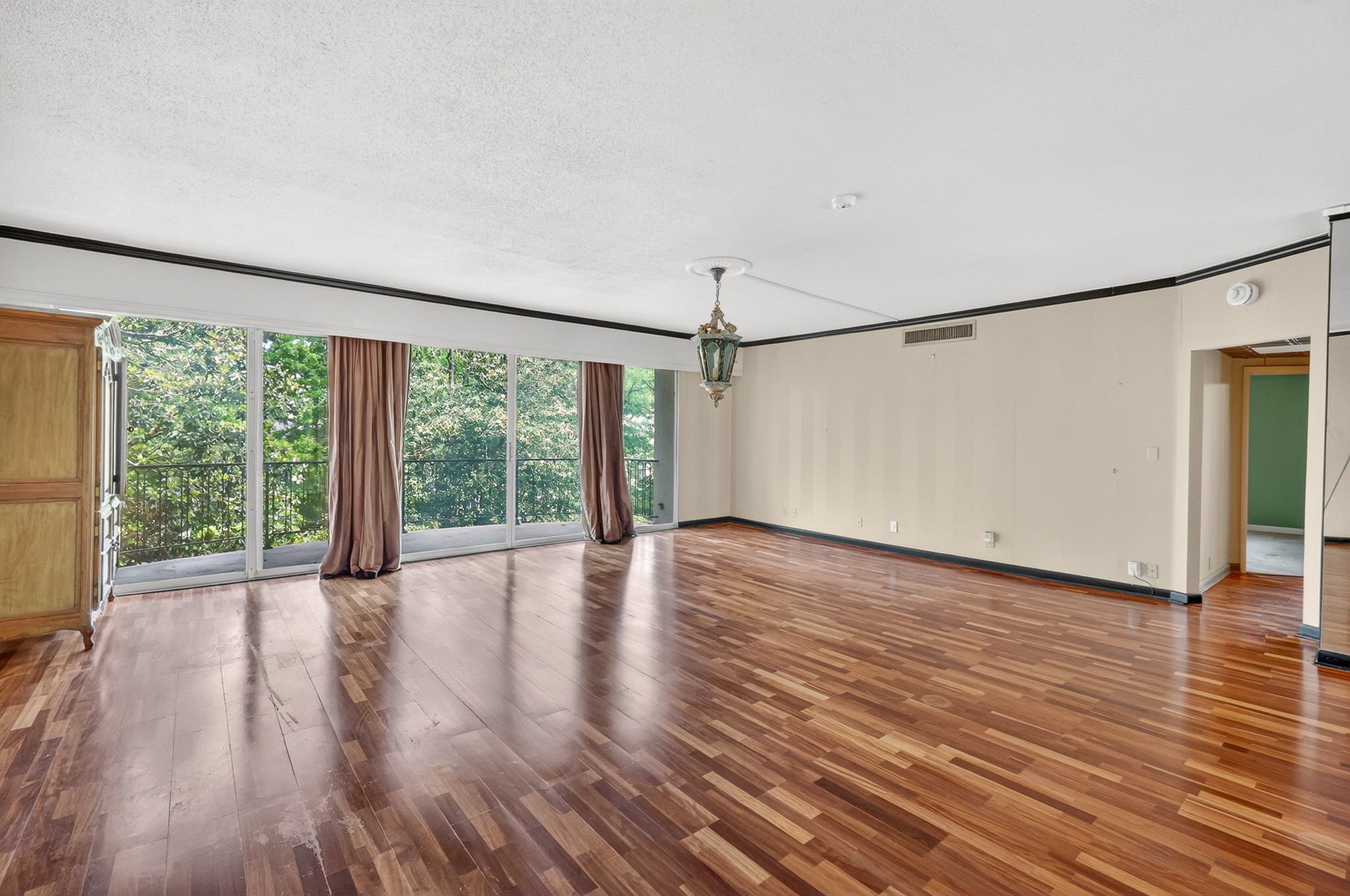4215 Harding Pike Nashville TN 37205