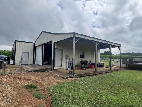 1135 N Sumner Road Bethpage TN 37022