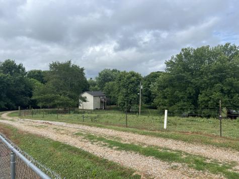 1135 N Sumner Road Bethpage TN 37022