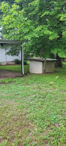 10183 New Hope Road Bon Aqua TN 37025