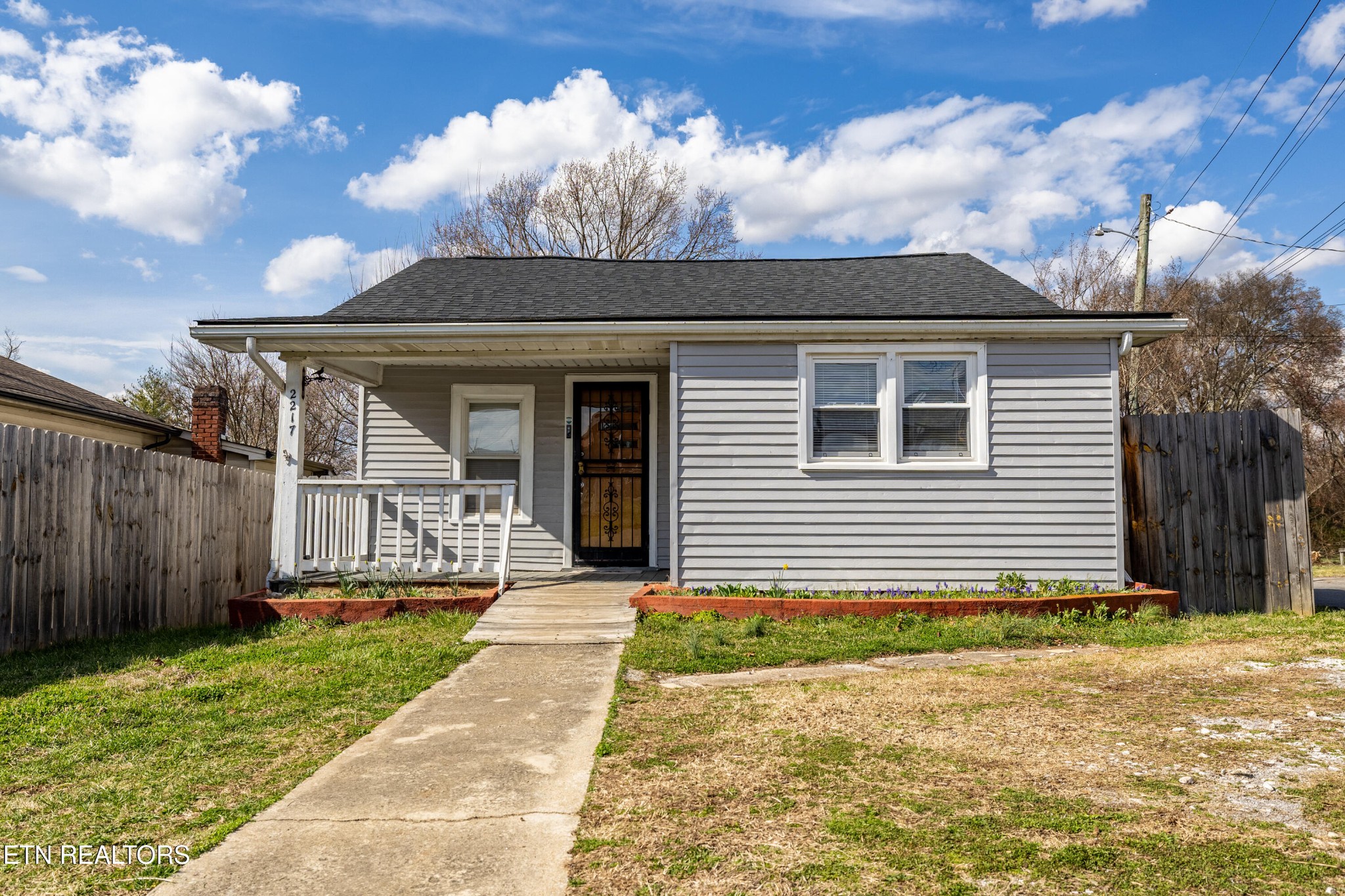 2217 Mccroskey Avenue Knoxville TN 37917