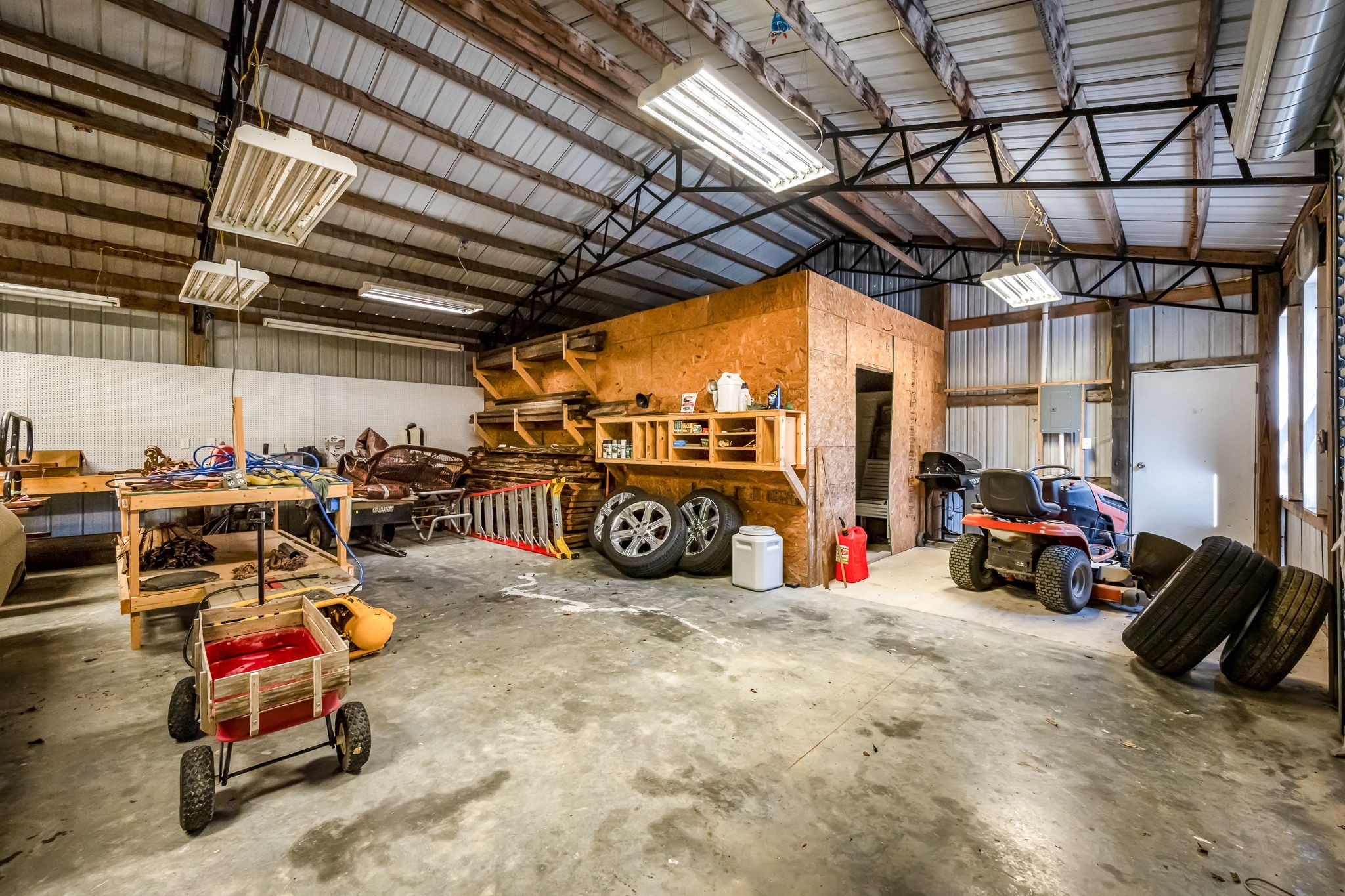 2065 Turkey Creek Loop Tullahoma TN 37388