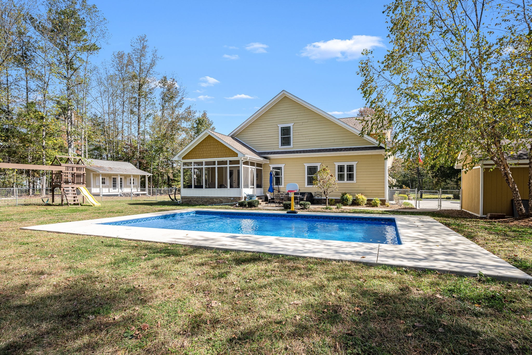2065 Turkey Creek Loop Tullahoma TN 37388