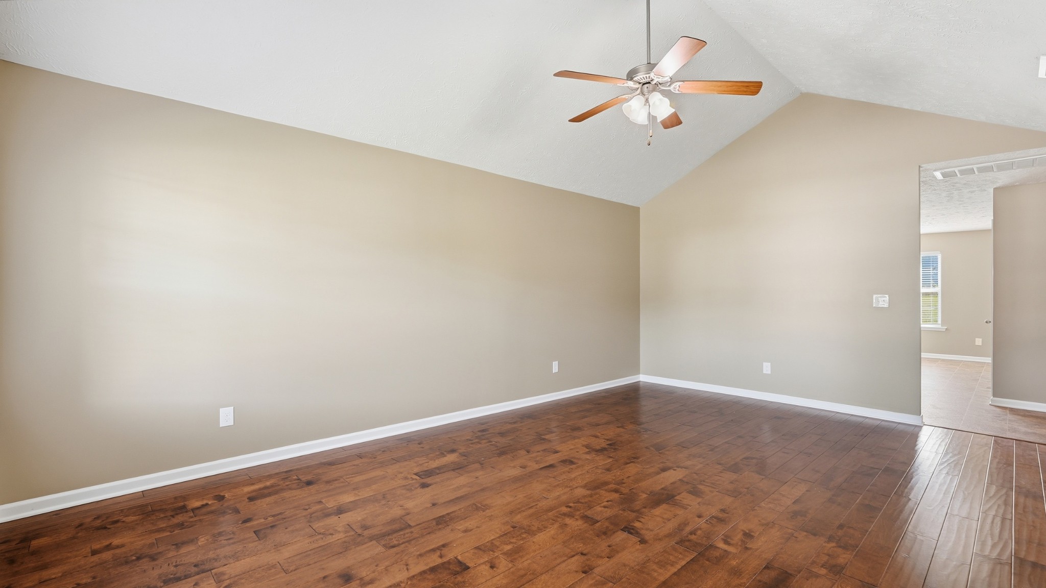 2320 Auldridge Drive Christiana TN 37037