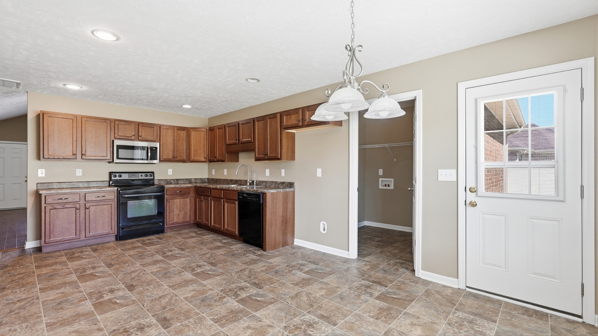 2320 Auldridge Drive Christiana TN 37037