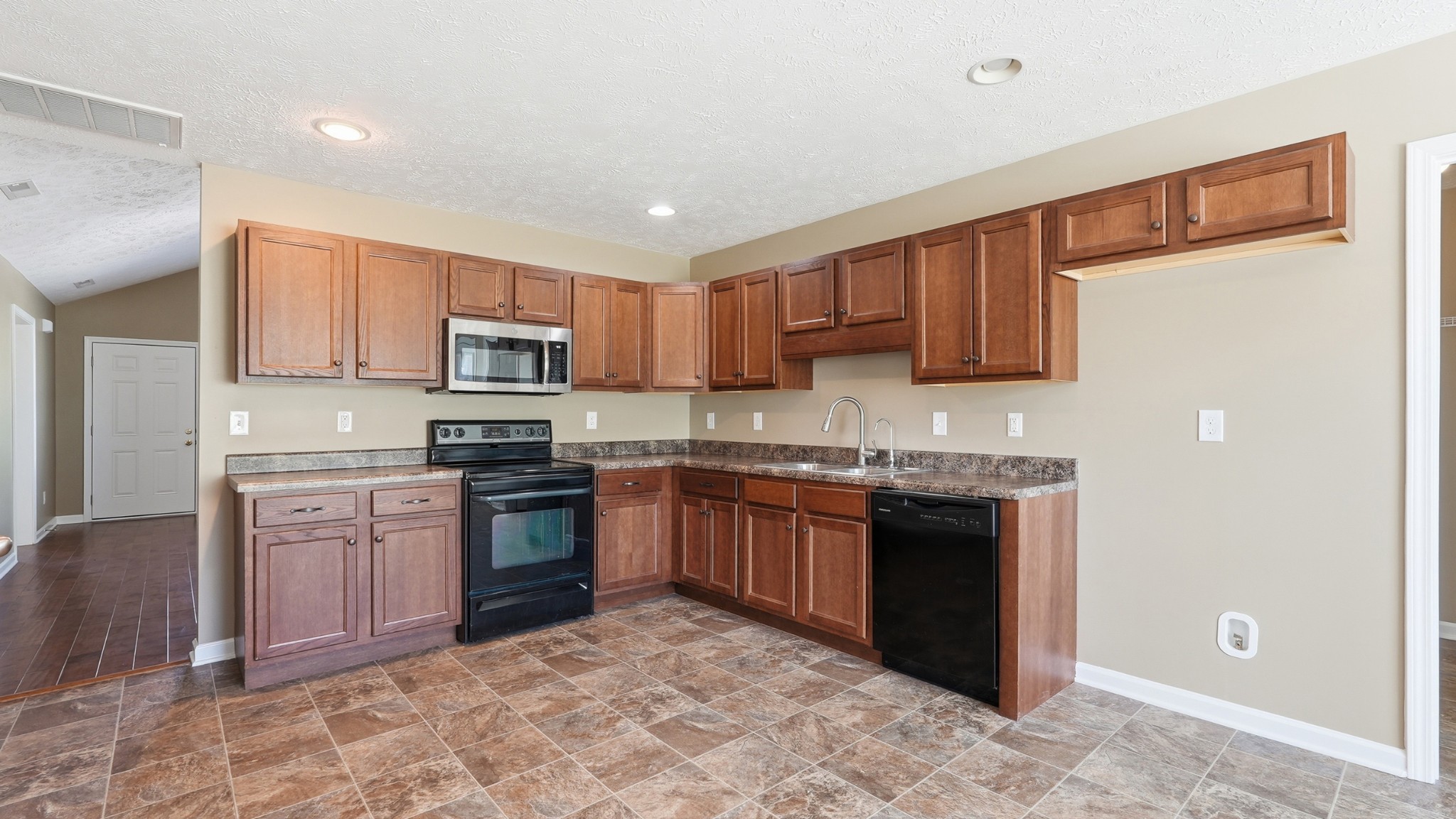 2320 Auldridge Drive Christiana TN 37037
