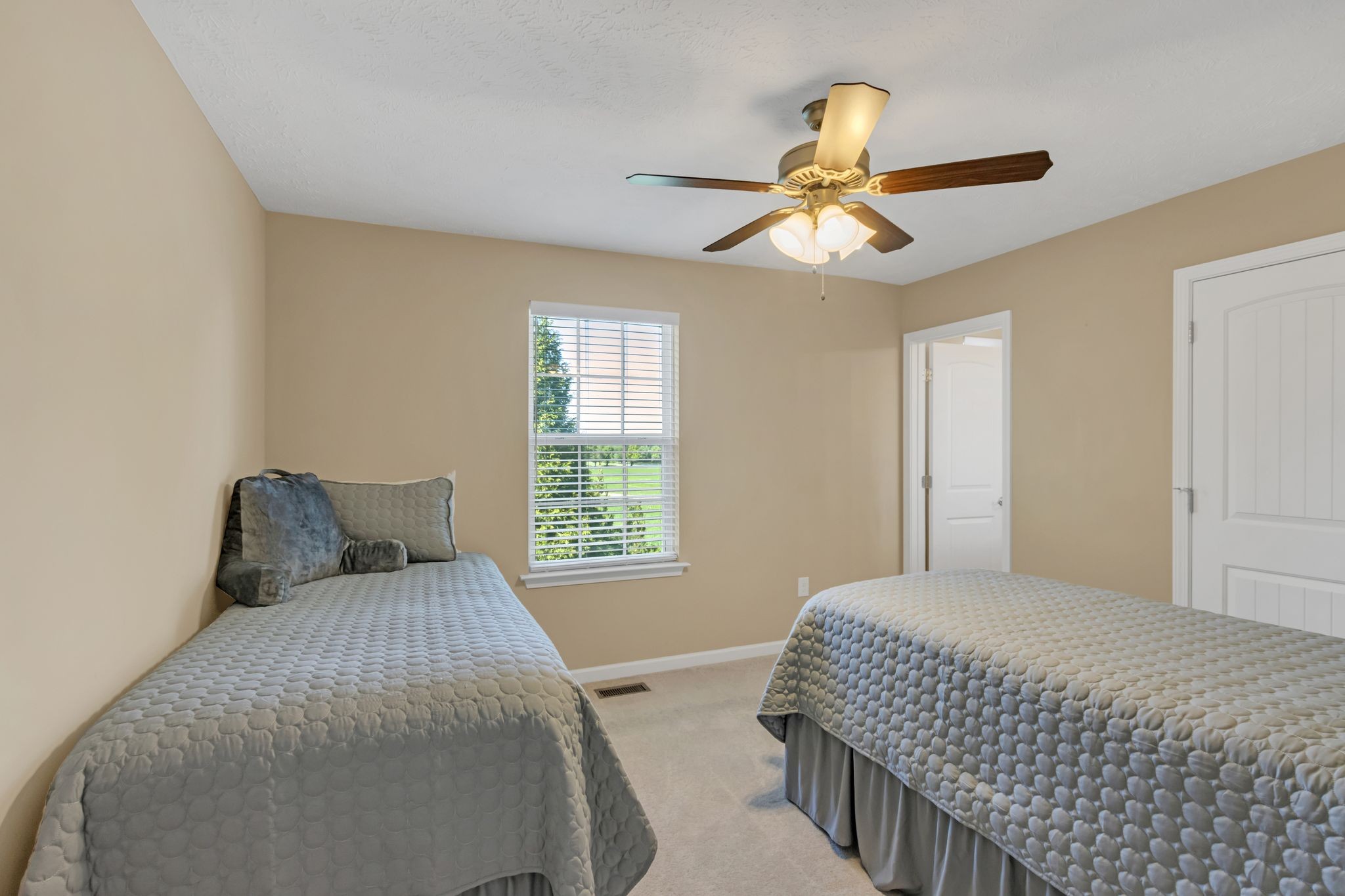 2429 New Holland Circle Murfreesboro TN 37128