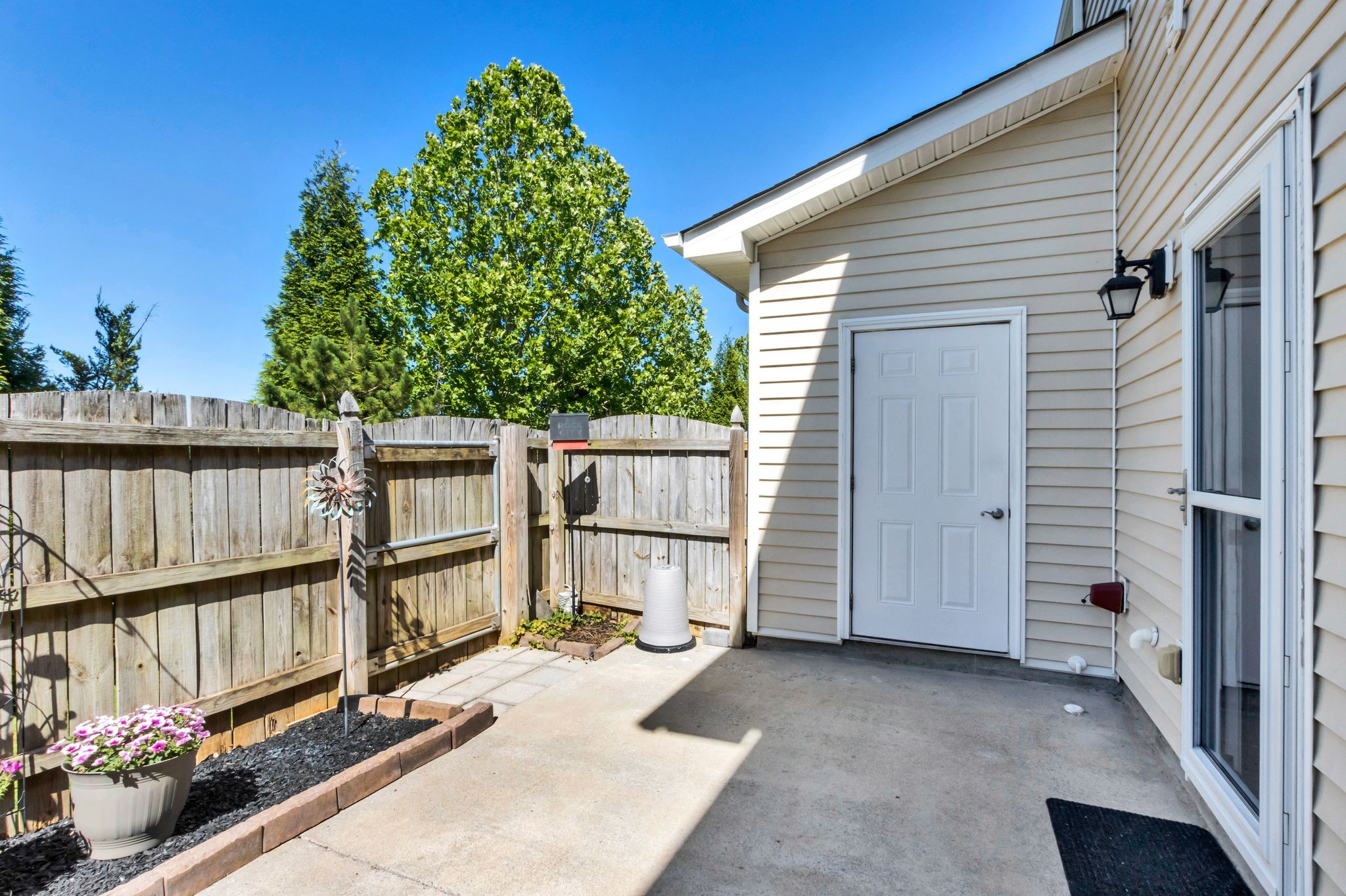 2429 New Holland Circle Murfreesboro TN 37128