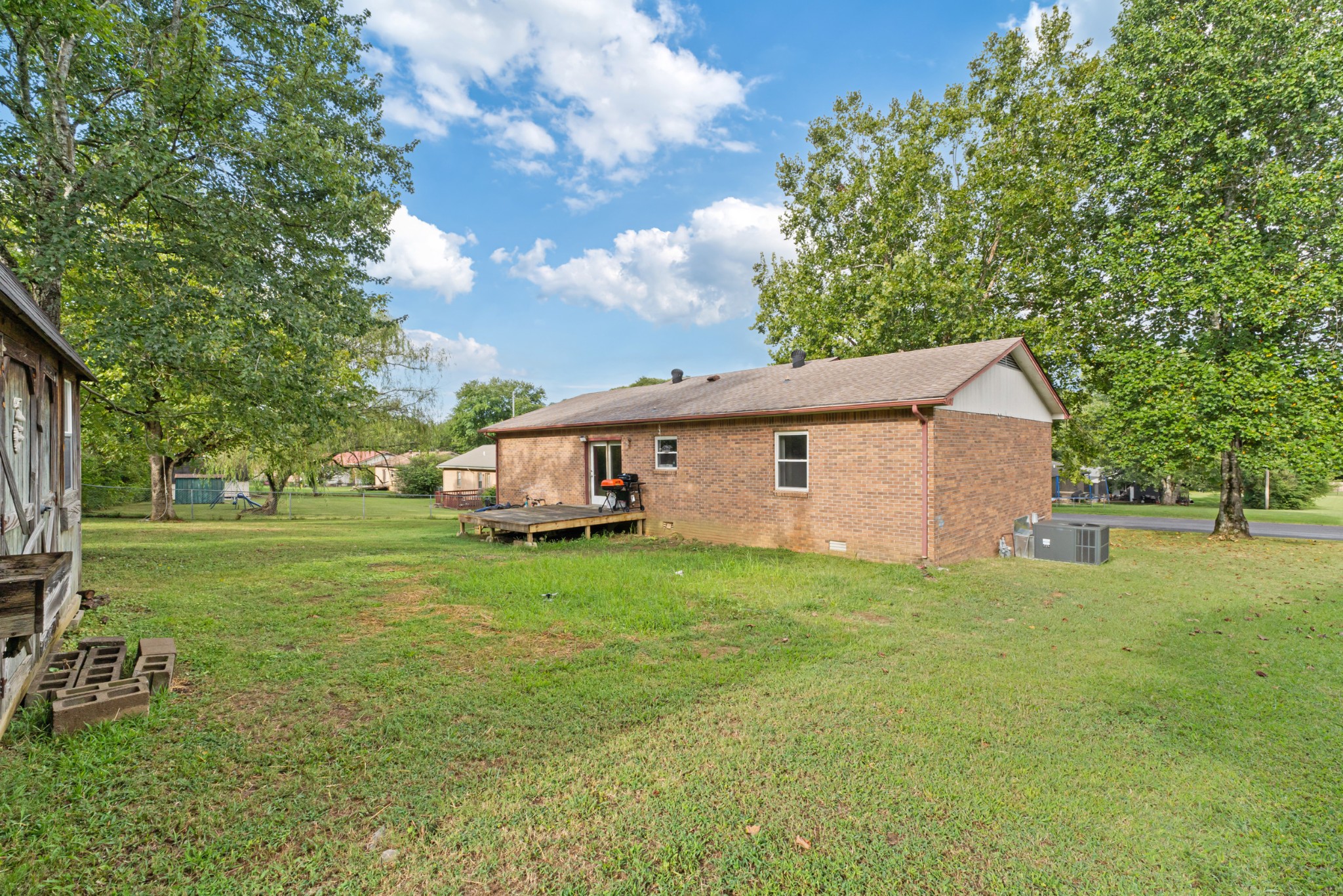 116 Lowell Dr, W Fayetteville TN 37334