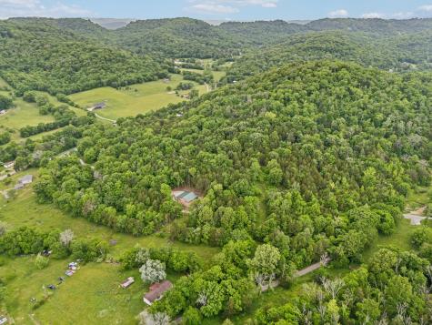 1840 Lick Creek Road Hartsville TN 37074