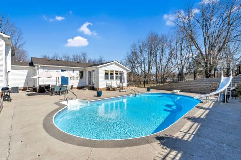 489 Calista Road White House TN 37188