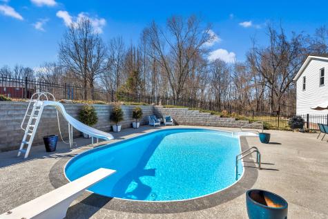 489 Calista Road White House TN 37188