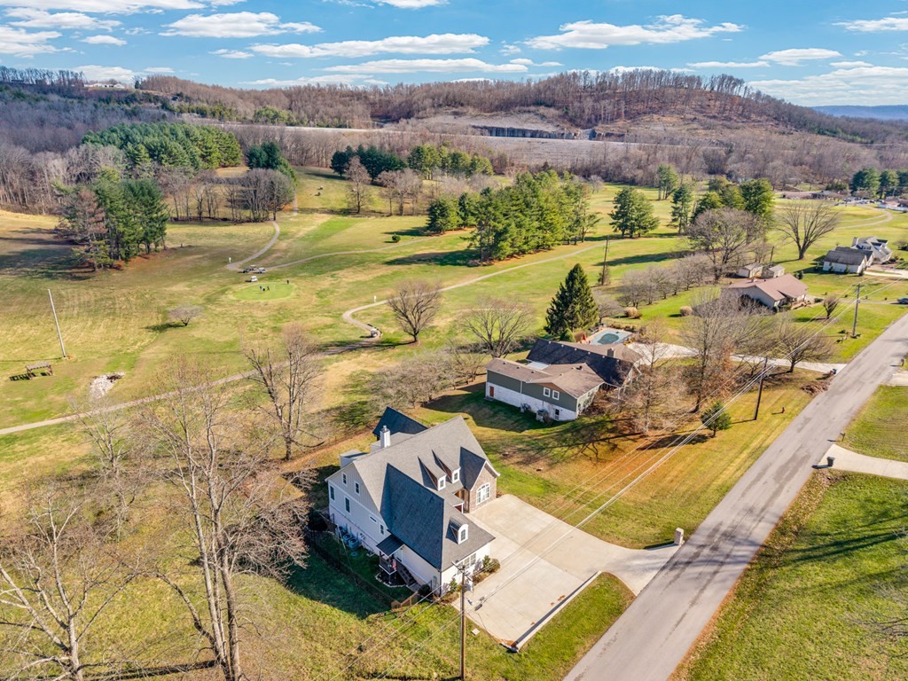 1671 Golf Lane Livingston TN 38570