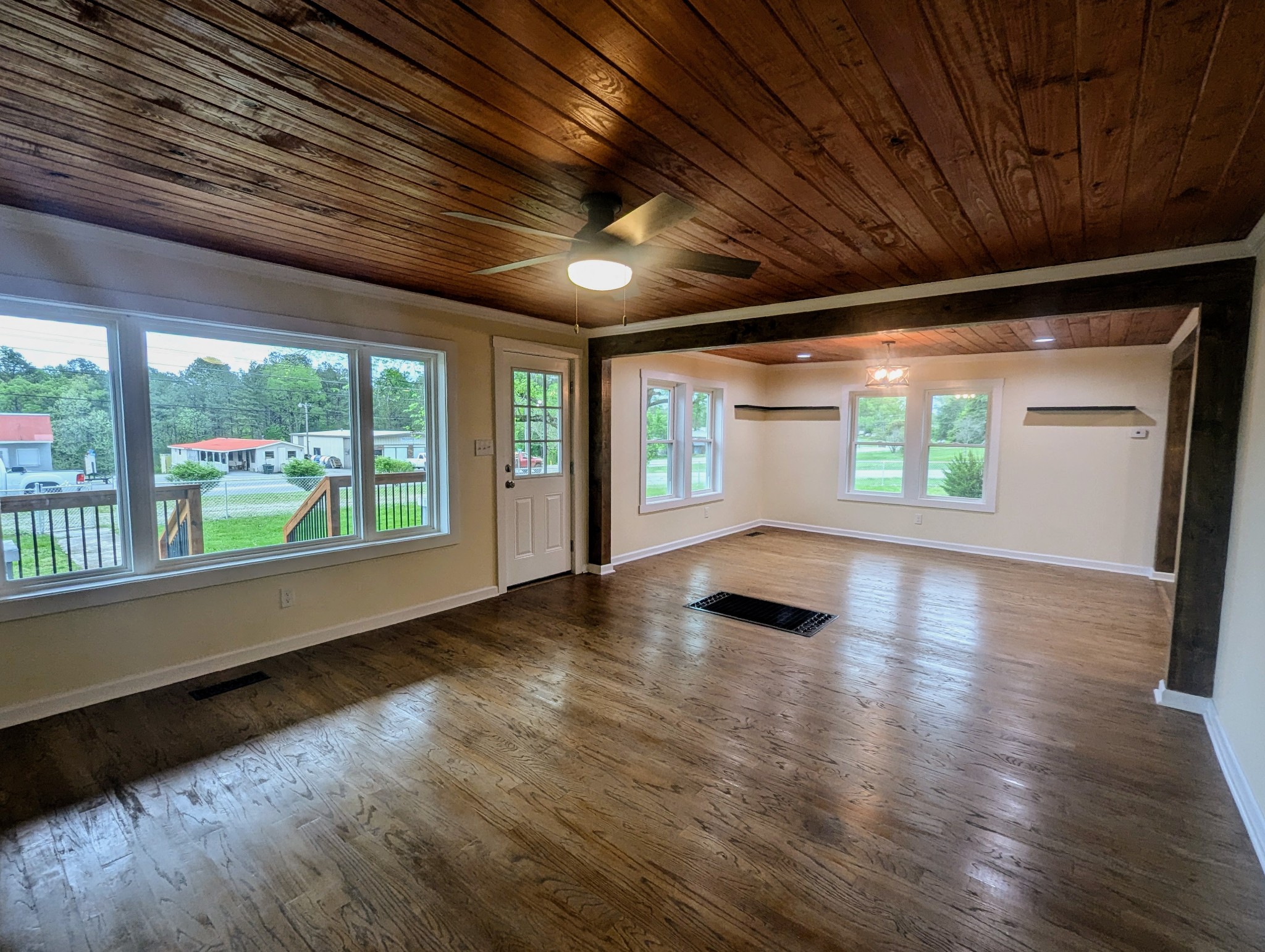 1263 Highway 100 Centerville TN 37033
