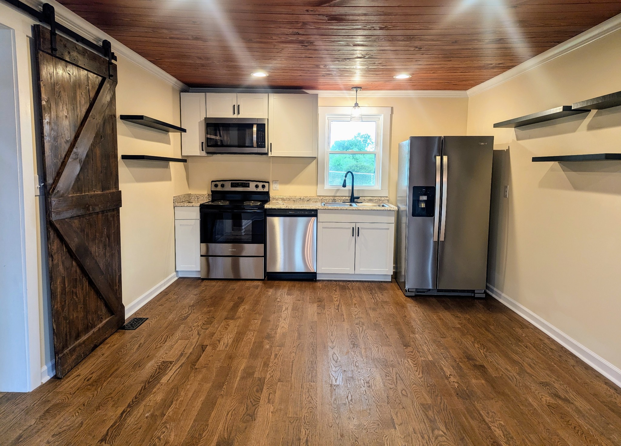 1263 Highway 100 Centerville TN 37033