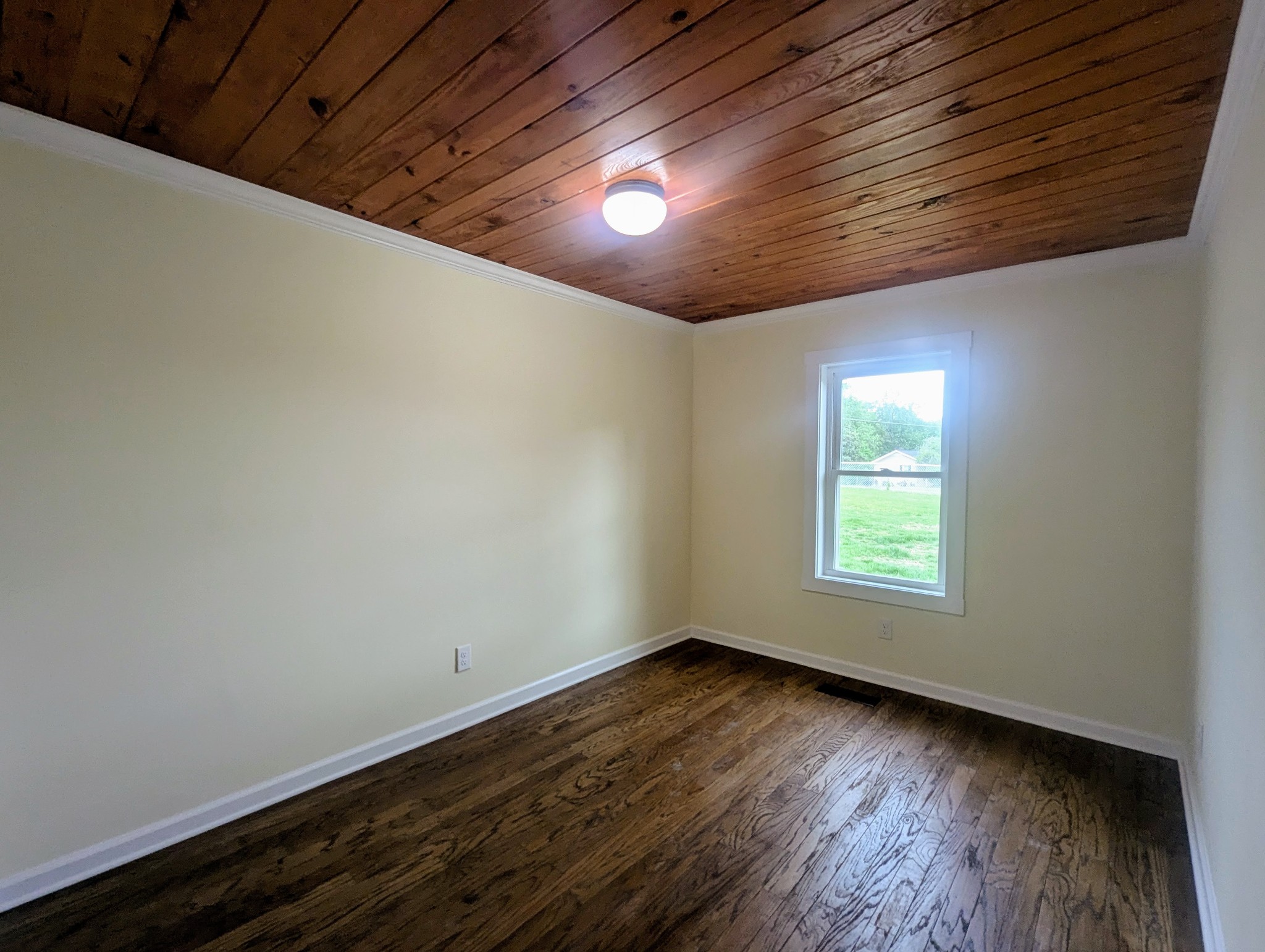 1263 Highway 100 Centerville TN 37033