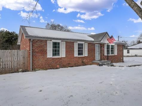2421 Pendleton Drive Clarksville TN 37042