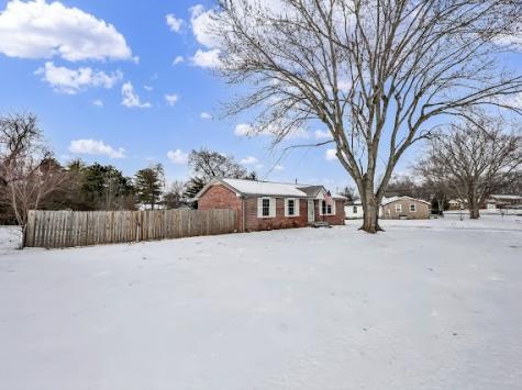2421 Pendleton Drive Clarksville TN 37042