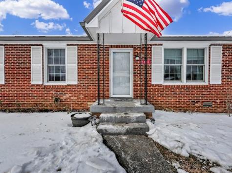 2421 Pendleton Drive Clarksville TN 37042
