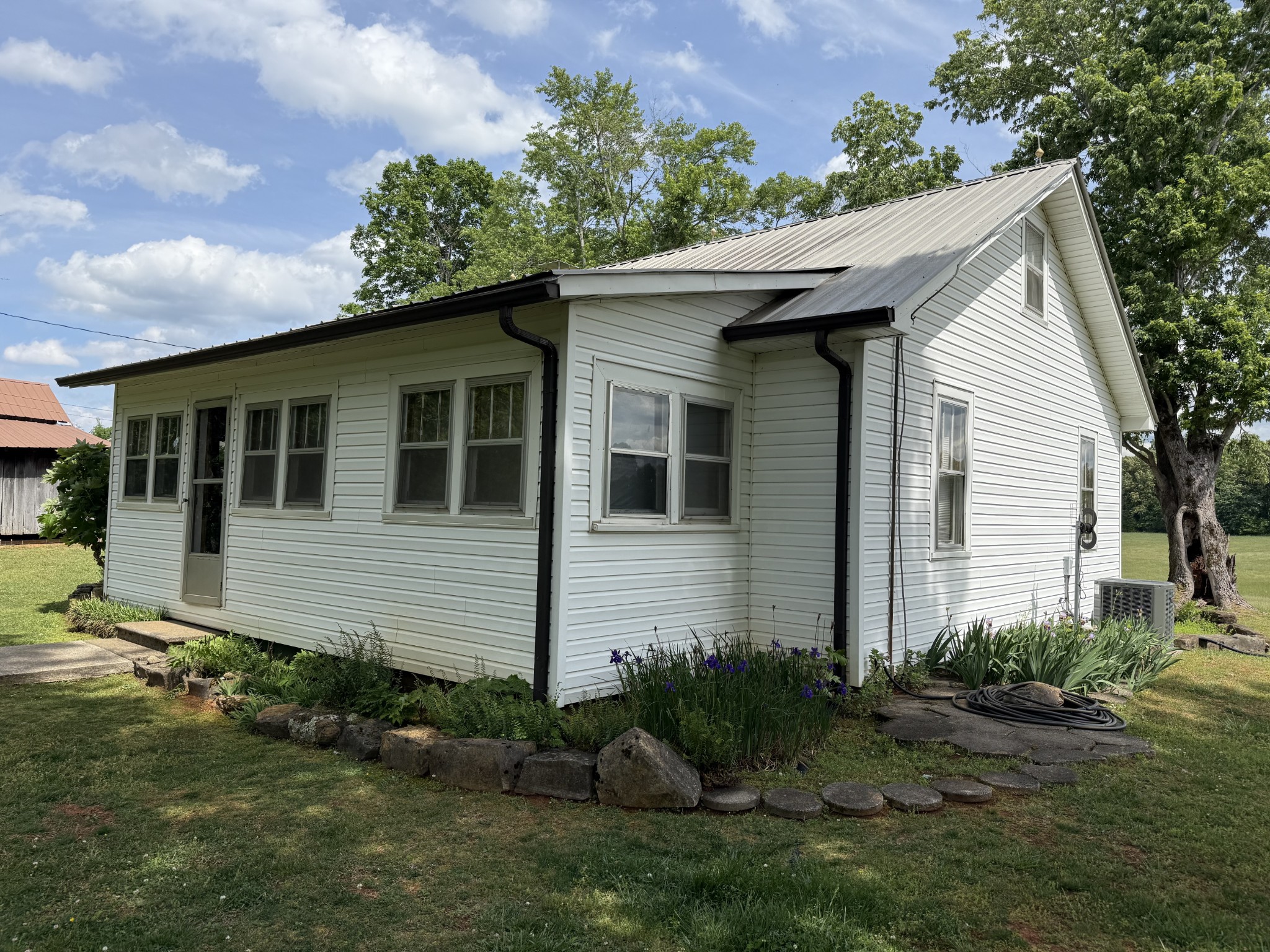 335 Nelson Cemetery Road Monroe TN 38573