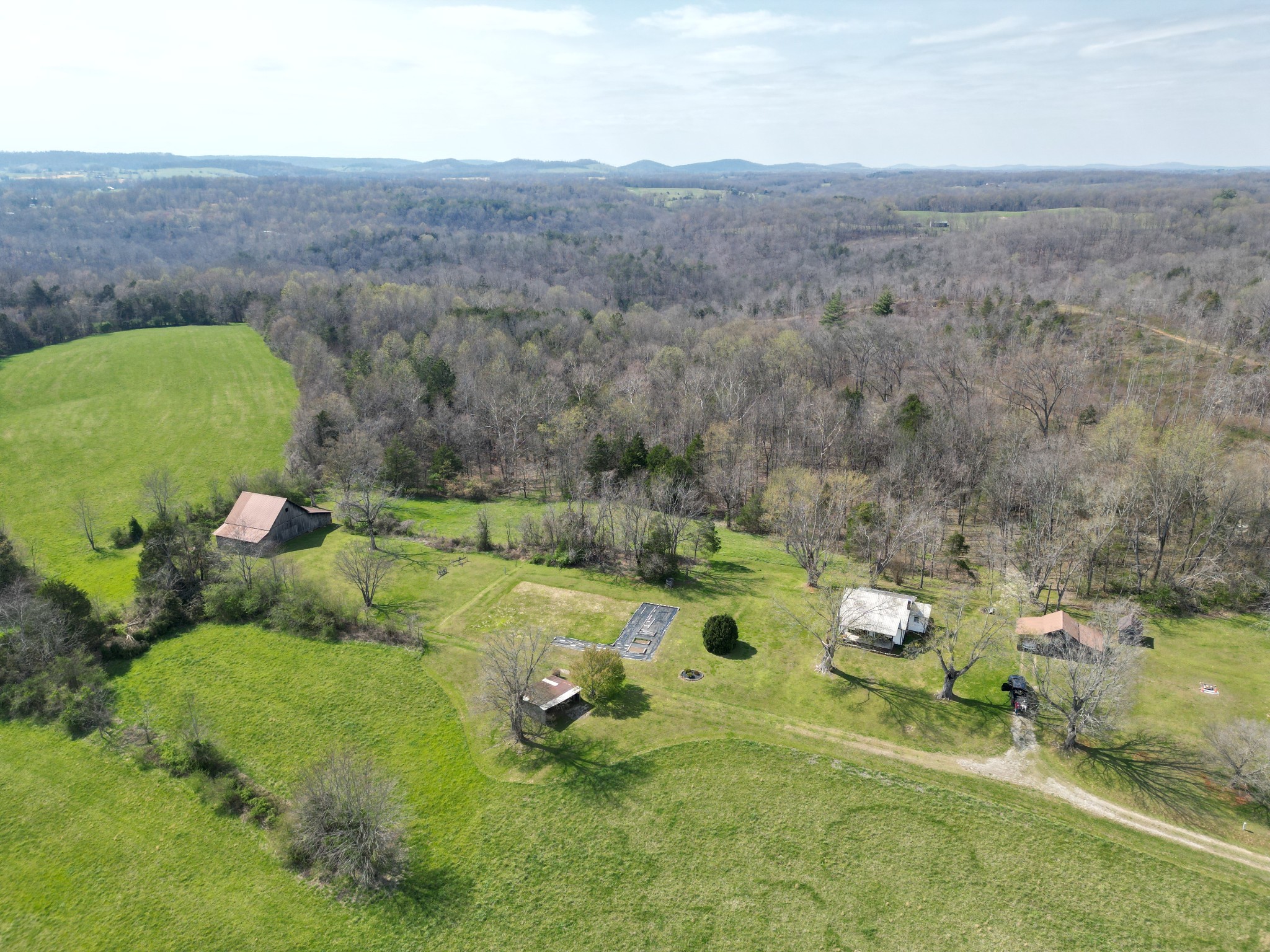 335 Nelson Cemetery Road Monroe TN 38573