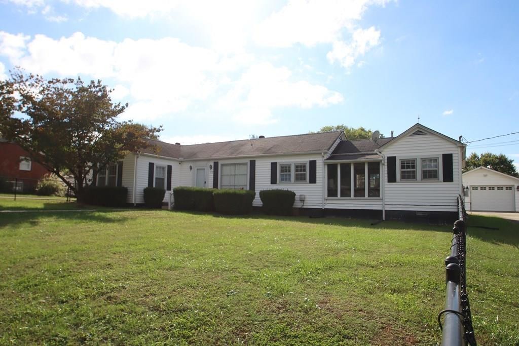 319 Mount View Drive Sparta TN 38583