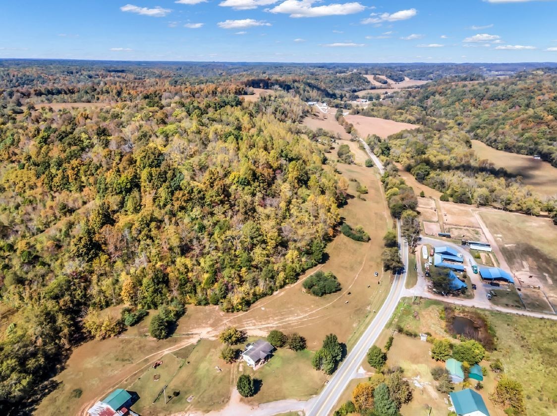 13581 Campbellsville Road Lynnville TN 38472