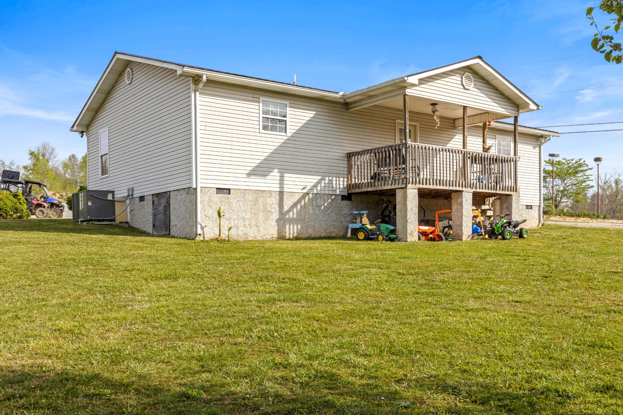 90 Illuminary Firetower Road Spring City TN 37381
