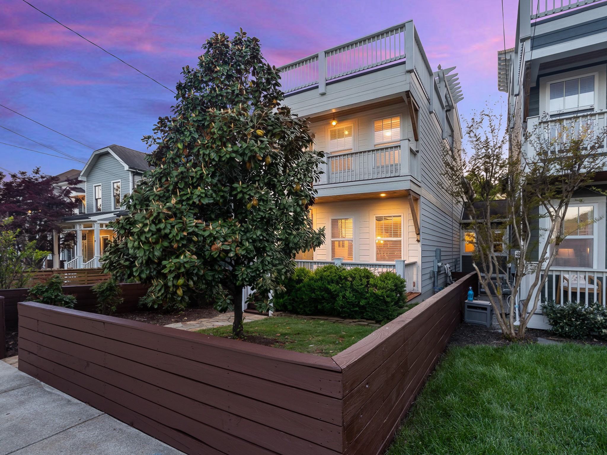 1717A 5th Ave, N Nashville TN 37208